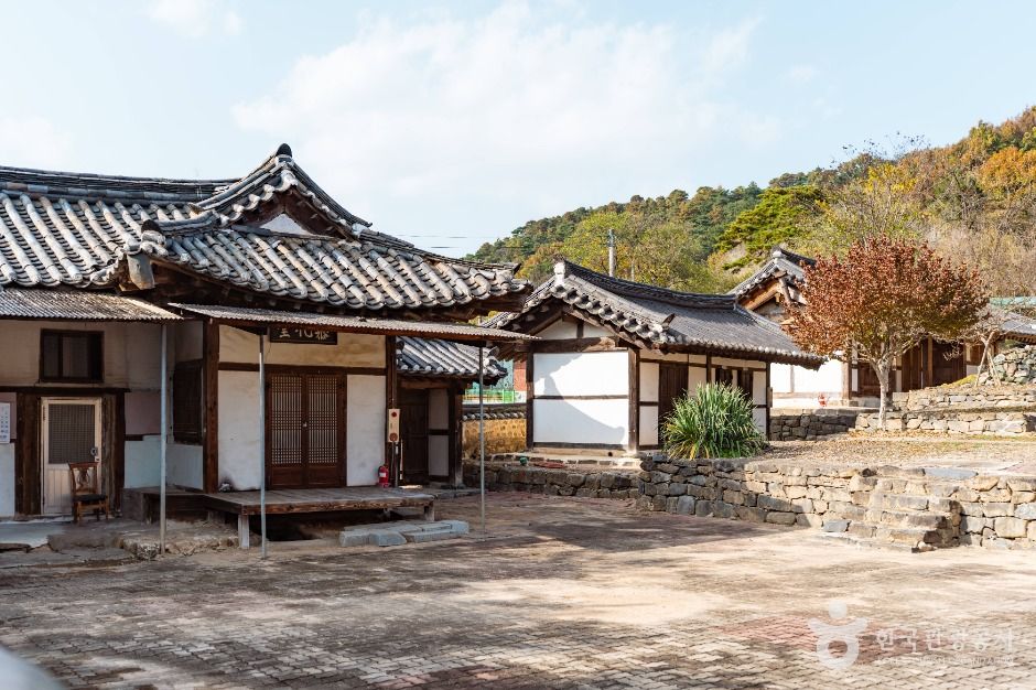 사진: 한국관광공사(공공누리 제1유형) 노성향교 모습 3