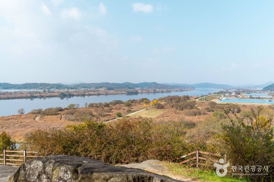 사진: 한국관광공사(공공누리 제1유형) 강경 옥녀봉 모습 2