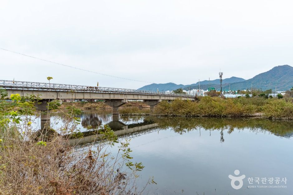 사진: 한국관광공사(공공누리 제1유형) 병암유원지 모습 2