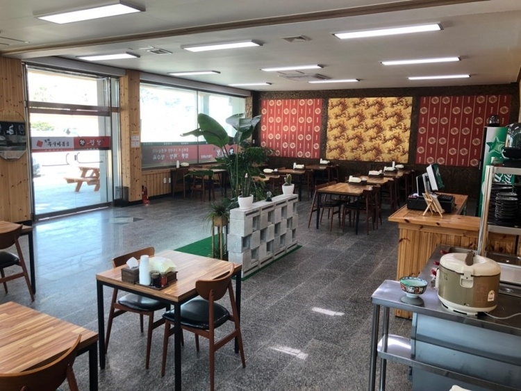 사진: 한국관광공사(공공누리 제3유형) 강짬뽕 내부