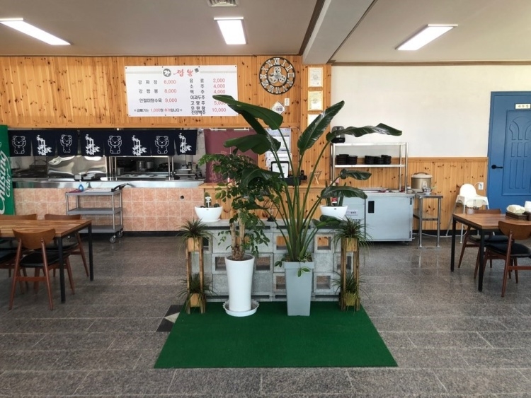 사진: 한국관광공사(공공누리 제3유형) 강짬뽕 내부 3