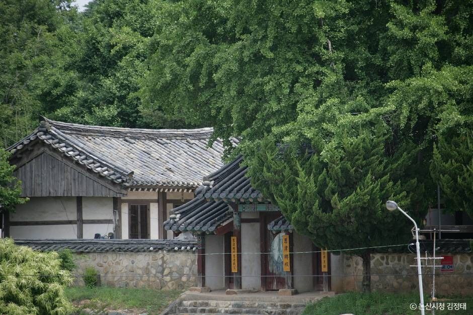 사진: 한국관광공사(공공누리 제3유형) 은진향교 모습